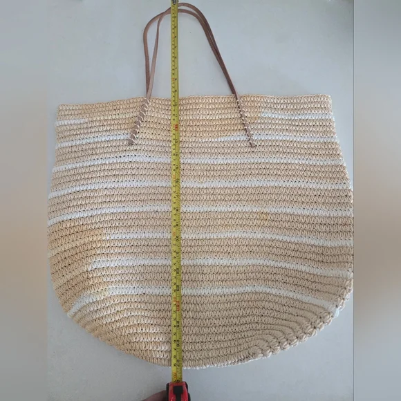 Hat Attack Natural Straw Bag With Leather Straps - Picture 10 of 14